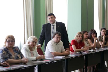 «В добрый путь!». Г.А. Зюганов поздравил выпускников 14-го потока Центра политической учебы ЦК КПРФ