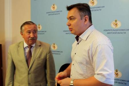 Избирательная комиссия Амурской области зарегистрировала Романа Кобызова кандидатом на выборах губернатора региона
