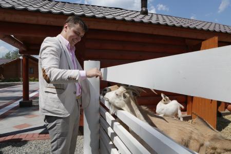 Островок социализма в море дикого капитализма. Слушатели Центра политической учебы побывали на экскурсии в подмосковном совхозе им. В.И. Ленина