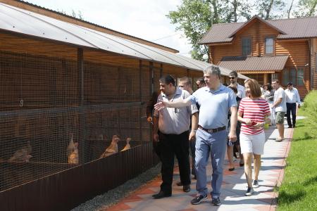 Островок социализма в море дикого капитализма. Слушатели Центра политической учебы побывали на экскурсии в подмосковном совхозе им. В.И. Ленина