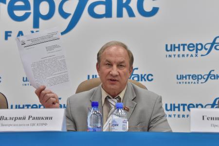 Г.А. Зюганов: Граждане России и москвичи поддержат возвращение памятника Дзержинскому. А либералам надо сидеть, как мышкам