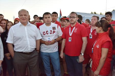 «Нам нужна консолидация общества на основе национально-государственных интересов». Г.А. Зюганов выступил на молодежном форуме во Владимирской области