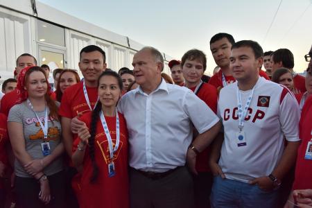 «Нам нужна консолидация общества на основе национально-государственных интересов». Г.А. Зюганов выступил на молодежном форуме во Владимирской области