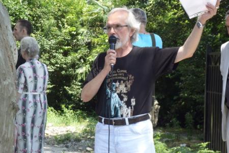 Краснодарский край. В Хосте прошел митинг против незаконного строительства