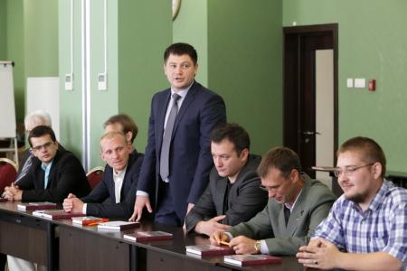 «В добрый путь!». Г.А. Зюганов поздравил выпускников 14-го потока Центра политической учебы ЦК КПРФ