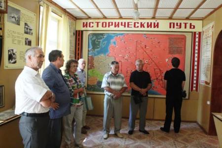 Саратовская область. Ольга Алимова посетила музей авиабазы Дальней авиации в Энгельсе