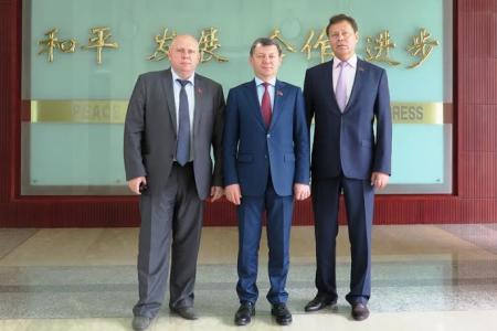 Делегация КПРФ во главе с Д.Г. Новиковым провела ряд встреч в Пекине