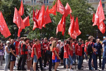 В Москве завершился митинг-концерт "Антикапитализм-2015" 
