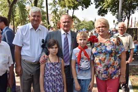 «Здесь был сломан хребет фашистскому зверю». Г.А. Зюганов посетил с рабочим визитом город Орел