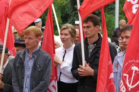Участники митинга в Чебоксарах поддержали кандидатов от КПРФ и потребовали вернуть преступницу Евгению Васильеву в тюрьму