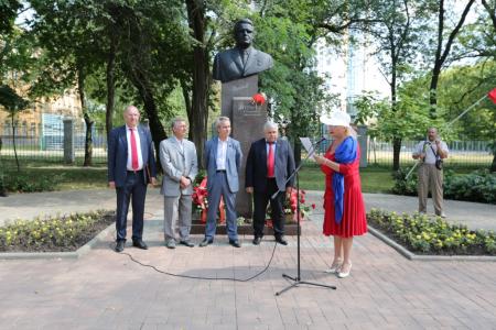 Делегация КПРФ и СКП-КПСС провела рабочие встречи в ДНР и ЛНР