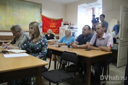 "Еврейскую автономную область нужно спасать от «кабального договора» с Минфином". Завершилась пресс-конференция С.П. Обухова и К.А. Лазарева в Биробиджане