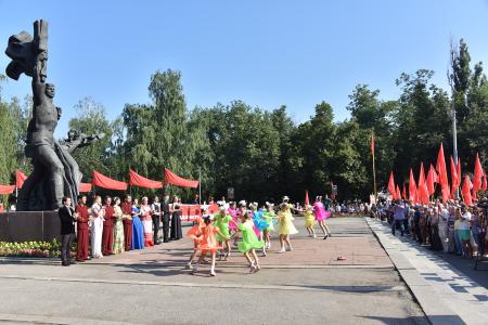«Здесь был сломан хребет фашистскому зверю». Г.А. Зюганов посетил с рабочим визитом город Орел
