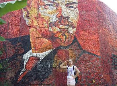 Юрий Афонин: «Фотографии на фоне памятников Ленину способны стимулировать у молодежи интерес к истории великой страны»