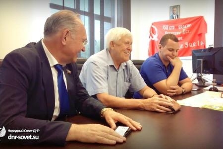 Свободный народ не поставить на колени! Донецкие встречи Виктора Губарева