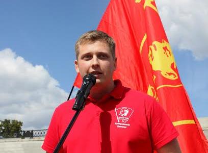 Журавлики для Садако. Свердловские коммунисты почтили память жертв атомных бомбардировок Хиросимы и Нагасаки Маршем Мира