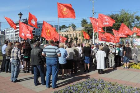 Ивановские коммунисты провели митинг, посвященный памяти рабочих, расстрелянных на Приказном мосту 10 (23) августа 1915 года