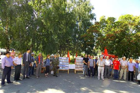 Защитим алтайский лес от варварских рубок! В 10 городах, 38 райцентрах, десятках малых сел края прошли протестные акции
