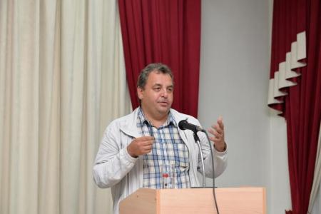 Анатолий Локоть и Ренат Сулейманов вручили удостоверения кандидатам в депутаты Законодательного  собрания и Совета депутатов Новосибирска от КПРФ