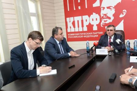 Олег Смолин: Образование — не услуга, а служение