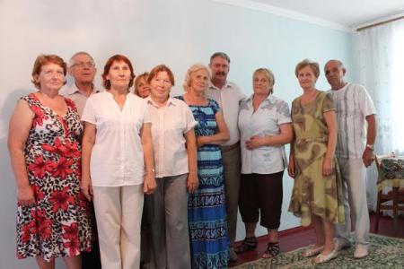 Крымские коммунисты помогли отремонтировать помещение для ветеранов войны и труда села Яркое Джанкойского района