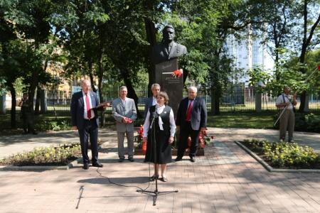 Делегация КПРФ и СКП-КПСС провела рабочие встречи в ДНР и ЛНР