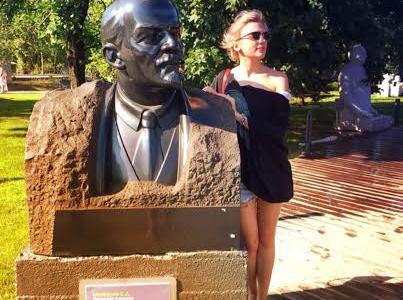 Юрий Афонин: «Фотографии на фоне памятников Ленину способны стимулировать у молодежи интерес к истории великой страны»