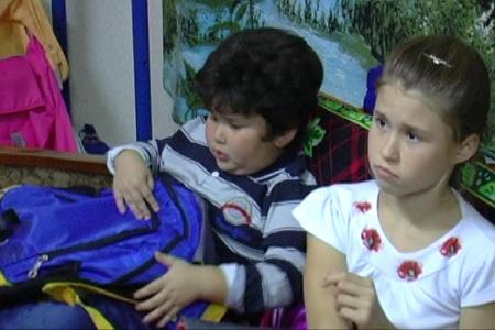 Депутат от КПРФ помог в Уфе малоимущим семьям собрать детей в школу