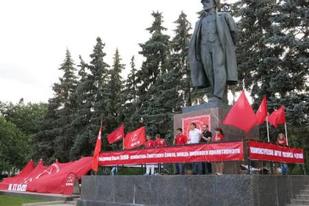 Чувашская республика. В Чебоксарах состоялась акция «Антикапитализм-2015»