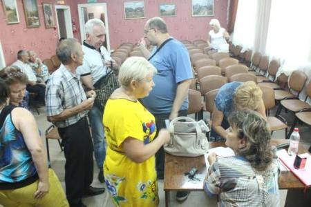 Саратовская область. Депутаты-коммунисты работают без отпусков