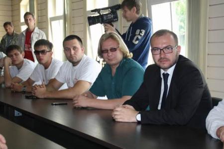 Aнатолий Локоть встретился с участниками слета ЛКСМ РФ Сибирского федерального округа «Торнадо-2015»