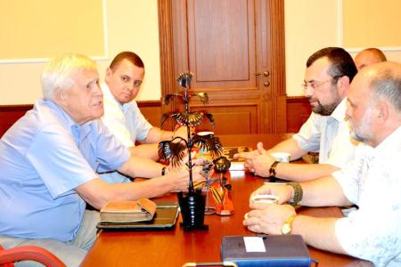 Свободный народ не поставить на колени! Донецкие встречи Виктора Губарева