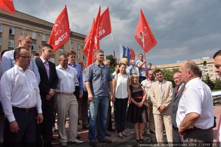 «Здесь был сломан хребет фашистскому зверю». Г.А. Зюганов посетил с рабочим визитом город Орел