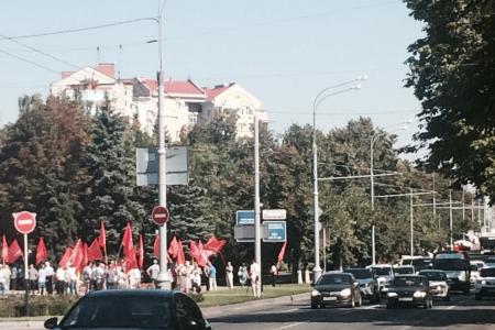 Акция протеста в Краснодаре: Массовый пикет, встреча с депутатами Госдумы у мэрии и передача трех огромных обращений избирателей, митинг-концерт в Юбилейном