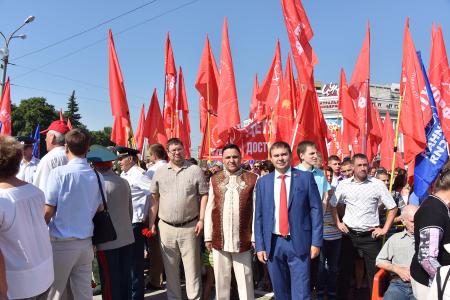«Здесь был сломан хребет фашистскому зверю». Г.А. Зюганов посетил с рабочим визитом город Орел
