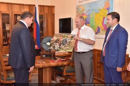 «Здесь был сломан хребет фашистскому зверю». Г.А. Зюганов посетил с рабочим визитом город Орел