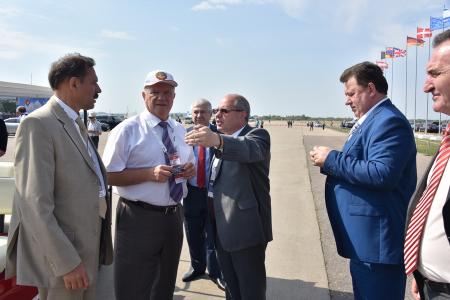 Г.А. Зюганов: МАКС-2015 - это главное событие в авиационно-космической промышленности