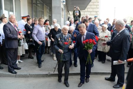 В Новосибирске открыли памятную доску Герою Советского Союза, коммунисту Леониду Пономаренко