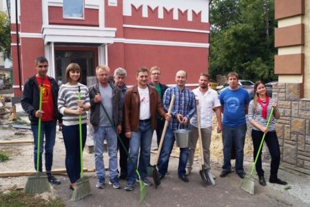 Пензенские коммунисты готовятся к переезду в новое здание