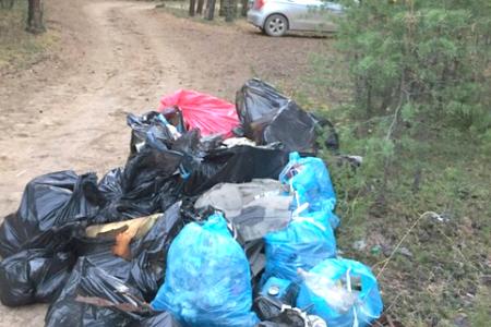Республика Саха (Якутия). Коммунисты организовали субботник в районе озера Долгое