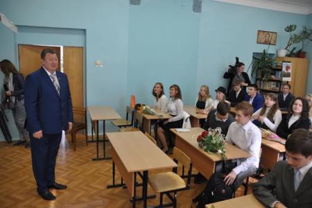 В.И.Кашин в День знаний посетил школы Люберецкого района Московской области