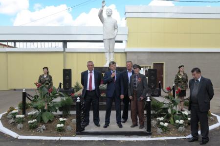 В Марий Эл установлен памятник И.В. Сталину