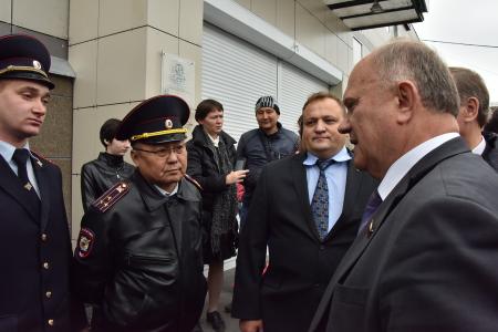Директор центрального рынка в Иркутске отстранен от должности, из Москвы вылетает спецгруппа полицейских для расследования инцидента