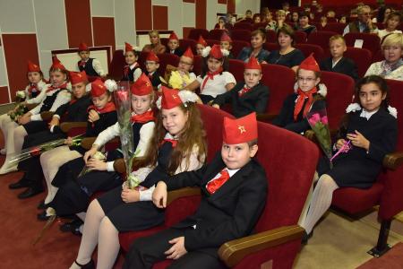 Телеканал «Россия-1»: Председатель ЦК КПРФ принял участие в работе конкурса «Земля талантов»