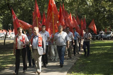 В Краснодаре коммунисты организовали массовую акцию, посвященную окончанию Второй Мировой Войны