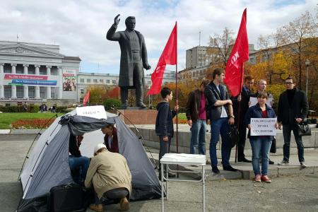 Свердловская область. Студенты УрФУ при поддержке КПРФ отстояли свои права на заселение в общежитие (видео)