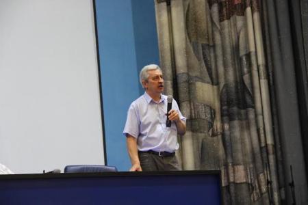 Краснодарский край. Кандидат в губернаторы Николай Осадчий в Новороссийске назвал приоритеты молодежной политики и встретился с представителями малого бизнеса
