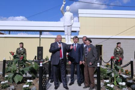В Марий Эл установлен памятник И.В. Сталину