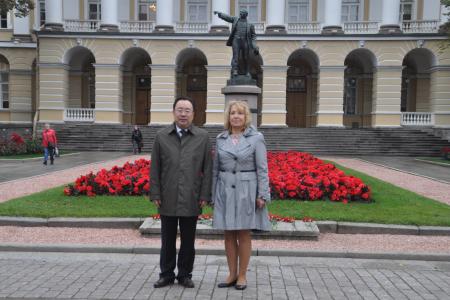 Петербургские коммунисты приняли делегацию китайских товарищей из провинции Цзилинь 