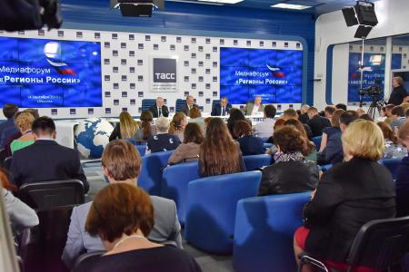 Г.А. Зюганов: "Мы намерены все сделать для того, чтобы страна могла проводить честные, демократические, нормальные выборы"
